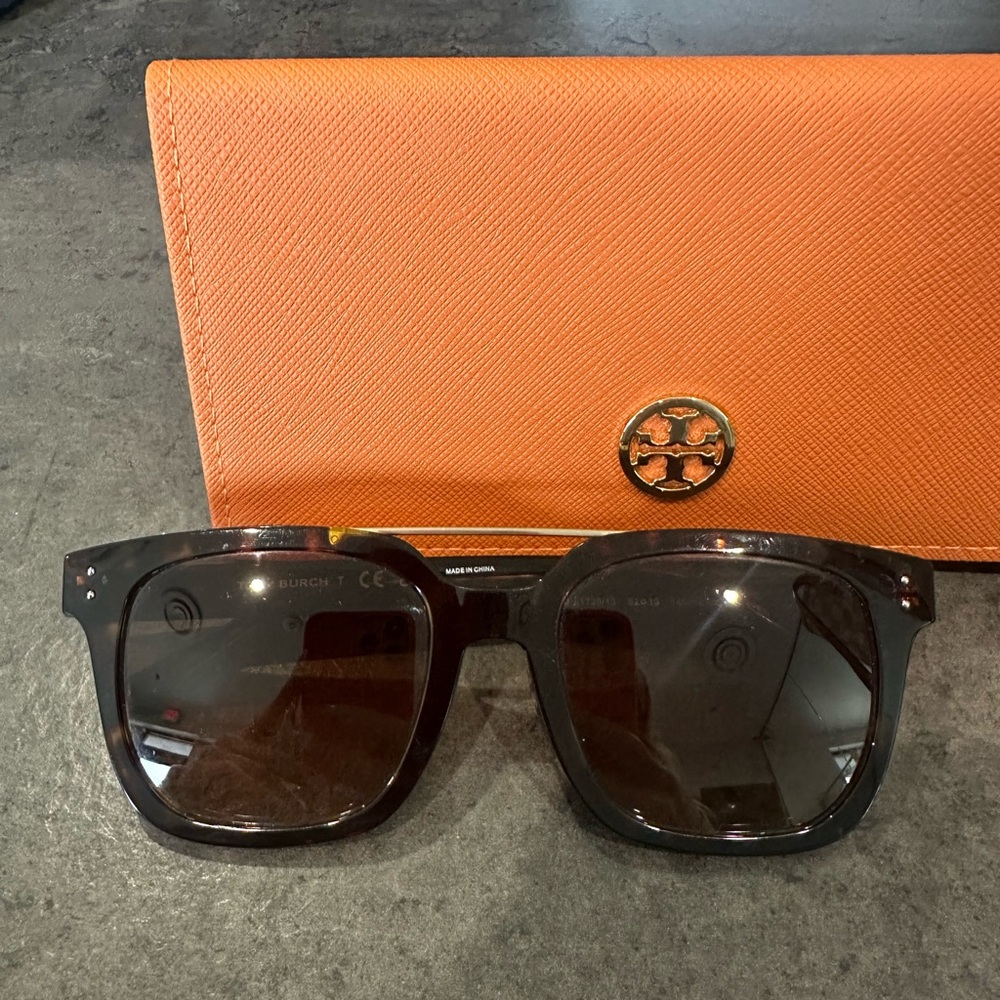 Tory Burch Sunglasses with Orange Case